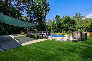 37 Black Locust Ave, East Setauket, NY 11733 - Photo 25