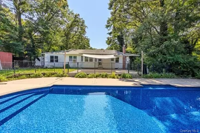 37 Black Locust Avenue, East Setauket, NY 11733 - Photo 27