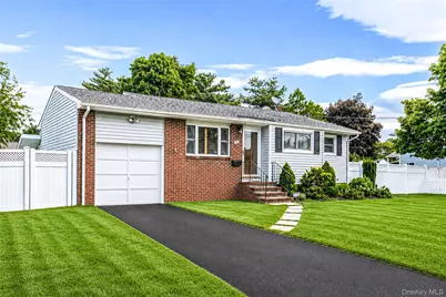 25 Merritt Street, Lindenhurst, NY 11757 - Photo 1