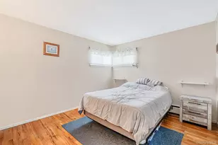 25 Merritt St, Lindenhurst, NY 11757 - Photo 13