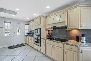 299 Patchogue Yaphank Rd, Patchogue, NY 11772 - Photo 11