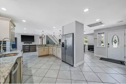 299 Patchogue Yaphank Road, Patchogue, NY 11772 - Photo 13