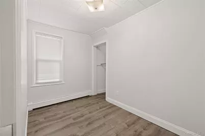 175 Centre Avenue, Lindenhurst, NY 11757 - Photo 9