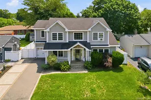 19 Manetto Dr, Plainview, NY 11803 - Photo 3