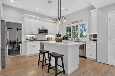 15 Bayview Avenue, Port Washington, NY 11050 - Photo 11