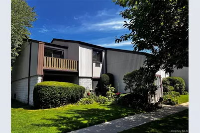 71 Richmond Boulevard #3B, Ronkonkoma, NY 11779 - Photo 1