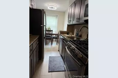 47-27 Little Neck Pkwy Little Neck Pkwy #3G, Little Neck, NY 11362 - Photo 7
