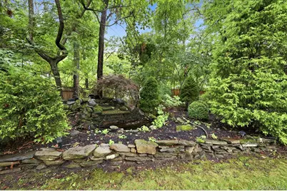46 Margin Drive W, Shirley, NY 11967 - Photo 5