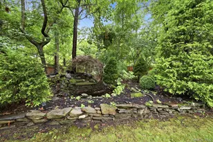 46 Margin Dr W, Shirley, NY 11967 - Photo 5