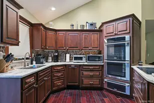 46 Margin Dr W, Shirley, NY 11967 - Photo 23