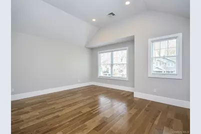 15 B Dunes Lane, Port Washington, NY 11050 - Photo 11