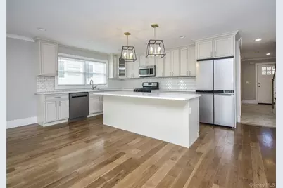 15 B Dunes Lane, Port Washington, NY 11050 - Photo 5