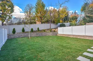 15 B Dunes Ln, Port Washington, NY 11050 - Photo 35