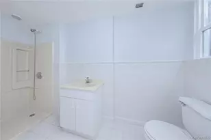 2340 E 29th St, Brooklyn, NY 11229 - Photo 21