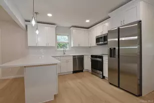 76 Wards Ln, Bellport, NY 11713 - Photo 5