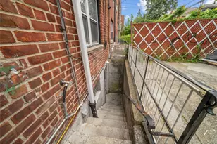 61-04 217th St, Oakland Gardens, NY 11364 - Photo 25