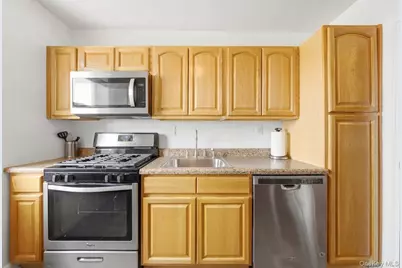 3 Sadore Lane #7P, Yonkers, NY 10710 - Photo 15
