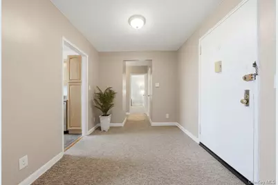 3 Sadore Lane #7P, Yonkers, NY 10710 - Photo 5