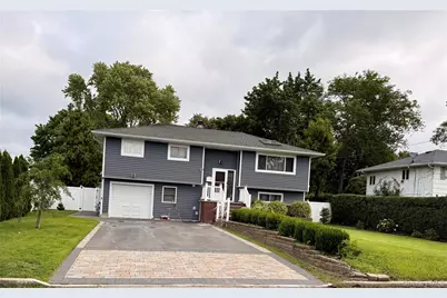 199 W Orange Street, Brentwood, NY 11717 - Photo 3
