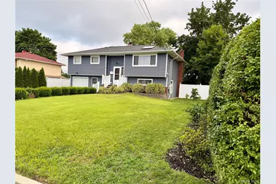 199 W Orange Street, Brentwood, NY 11717 - Photo 5