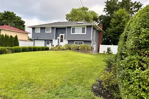 199 W Orange St, Brentwood, NY 11717 - Photo 5