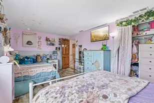 21 Manchester Ln, Stony Brook, NY 11790 - Photo 23