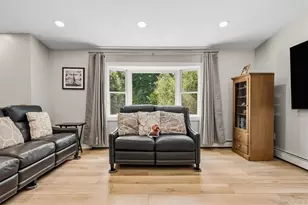 80 Decker Dr, Washingtonville, NY 10992 - Photo 5