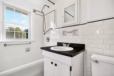 20 Prescott Avenue, White Plains, NY 10606 - Photo 23