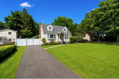 21 Wilson Avenue, Nesconset, NY 11767 - Photo 3
