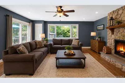 21 Wilson Avenue, Nesconset, NY 11767 - Photo 19