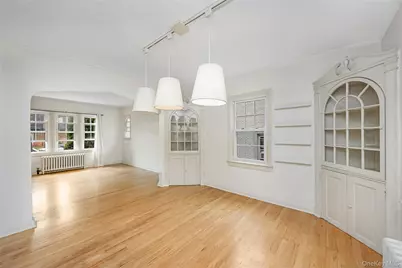 24829 Cambria Avenue, Little Neck, NY 11362 - Photo 9