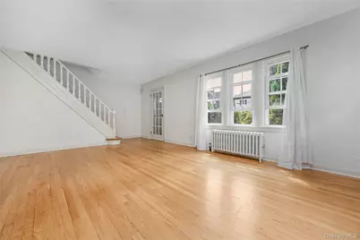 24829 Cambria Avenue, Little Neck, NY 11362 - Photo 3