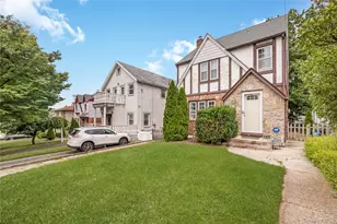 248-29 Cambria Ave, Little Neck, NY 11362 - Photo 17