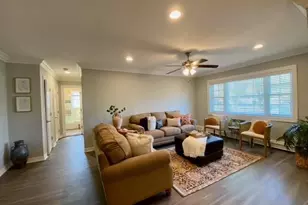 317 Robinson Ave, Patchogue, NY 11772 - Photo 3