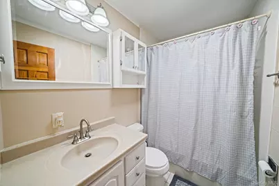 109 Midland Boulevard, Ronkonkoma, NY 11779 - Photo 17