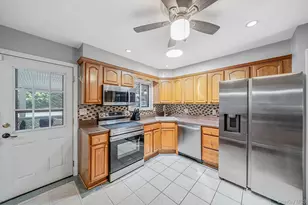 109 Midland Blvd, Ronkonkoma, NY 11779 - Photo 11