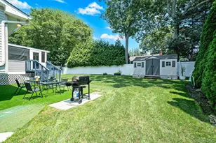 109 Midland Blvd, Ronkonkoma, NY 11779 - Photo 23