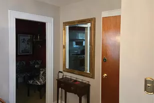 70-22 68th St, Glendale, NY 11385 - Photo 7