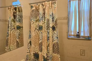 70-22 68th St, Glendale, NY 11385 - Photo 13