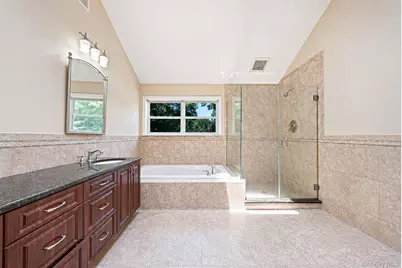 62 Ridgefield Dr, Shoreham, NY 11786 - Photo 25