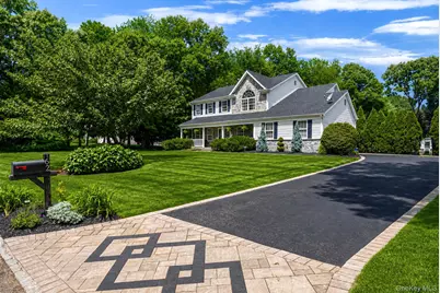 62 Ridgefield Dr, Shoreham, NY 11786 - Photo 3