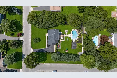 62 Ridgefield Dr, Shoreham, NY 11786 - Photo 5