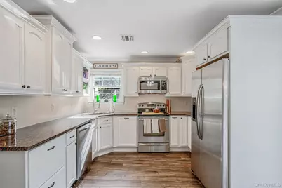 2 Ithaca Avenue, Port Jefferson Station, NY 11776 - Photo 9