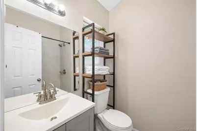 71 Barton Avenue, Patchogue, NY 11772 - Photo 37