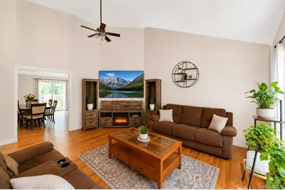 71 Barton Avenue, Patchogue, NY 11772 - Photo 15