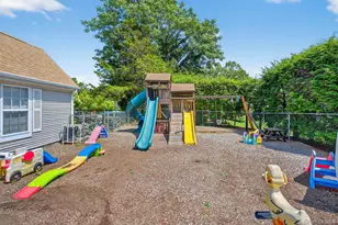 1002 Washington Green, New Windsor, NY 12553 - Photo 31