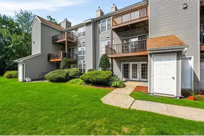 1002 Washington Green #AG2, New Windsor, NY 12553 - Photo 25