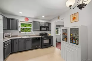 5 Harriet Ln, New City, NY 10956 - Photo 5