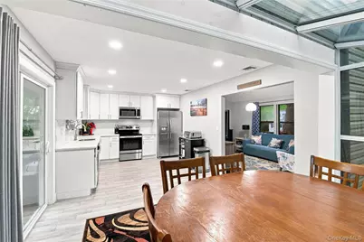 15 Seaside Avenue, Sound Beach, NY 11789 - Photo 9