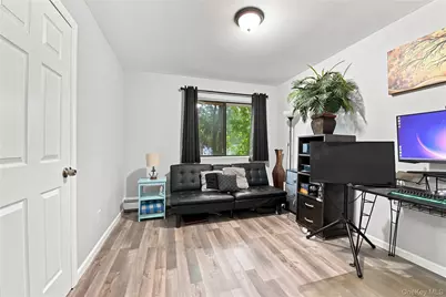 15 Seaside Avenue, Sound Beach, NY 11789 - Photo 13